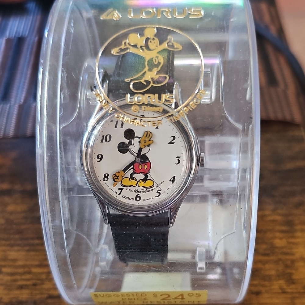 Vintage Lorus Mickey Mouse Water Resistant Watch